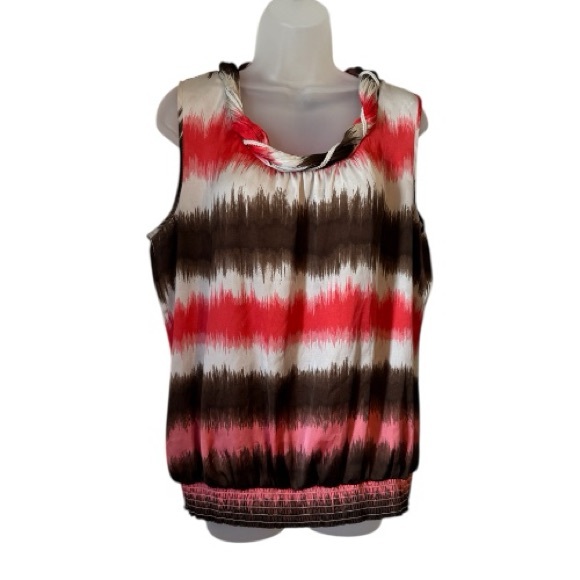 new directions Tops - New Directions PRETTY PRINT SLEEVELESS TOP  NECK DETAIL XLARGE    #B
